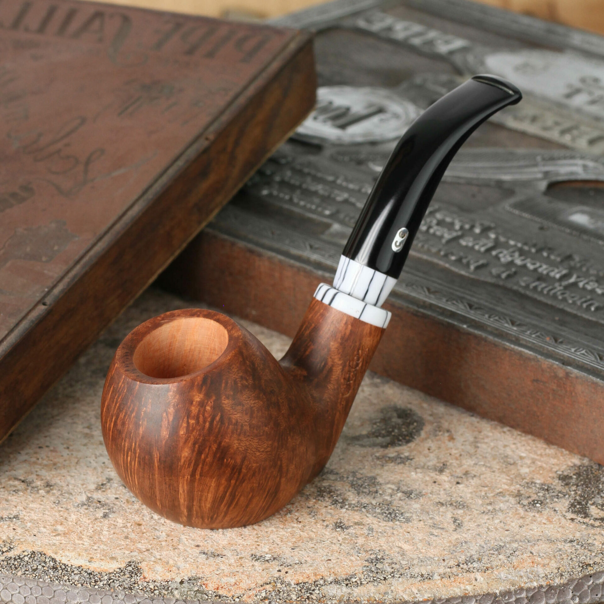 Pipe_Chacom_Select_Poseuse_brune-scaled Chacom Select Sitter Bent - smoking pipe  